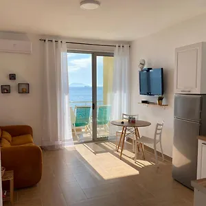 beach-front-apartment-in-lungomare-vlore.albaniahotels.org/